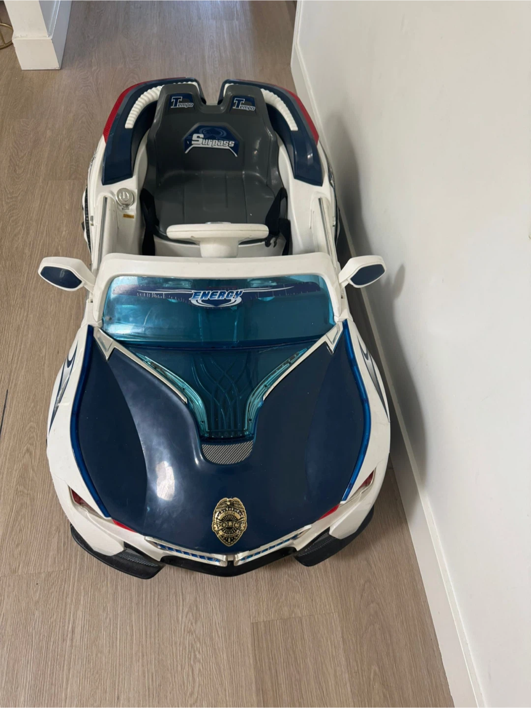 Tempo Superpass Kids Ride-On Car