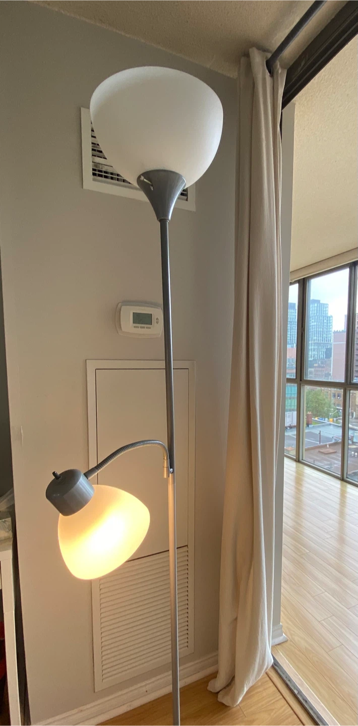2 Floor Lamps - photo 3