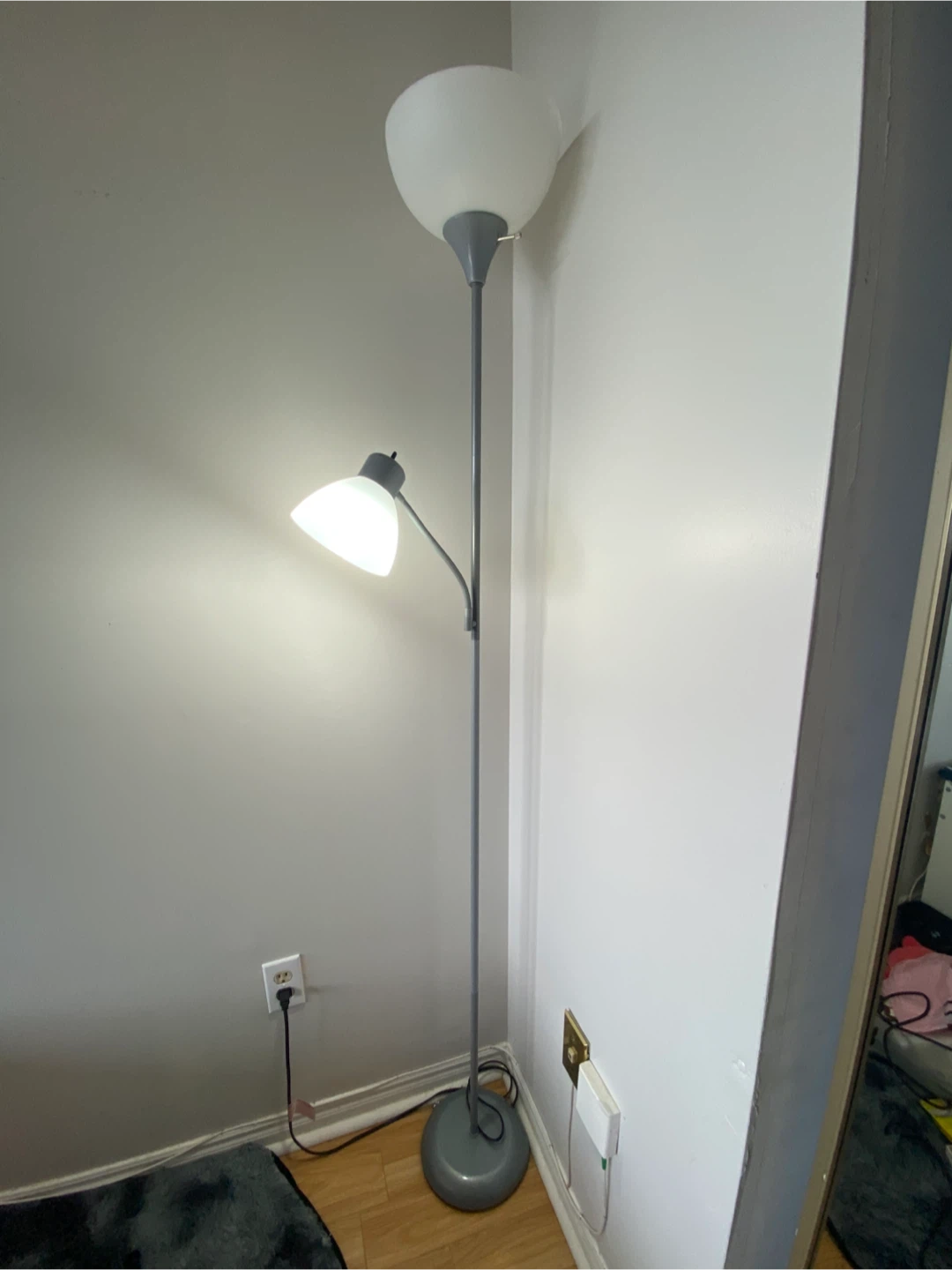 2 Floor Lamps - photo 2