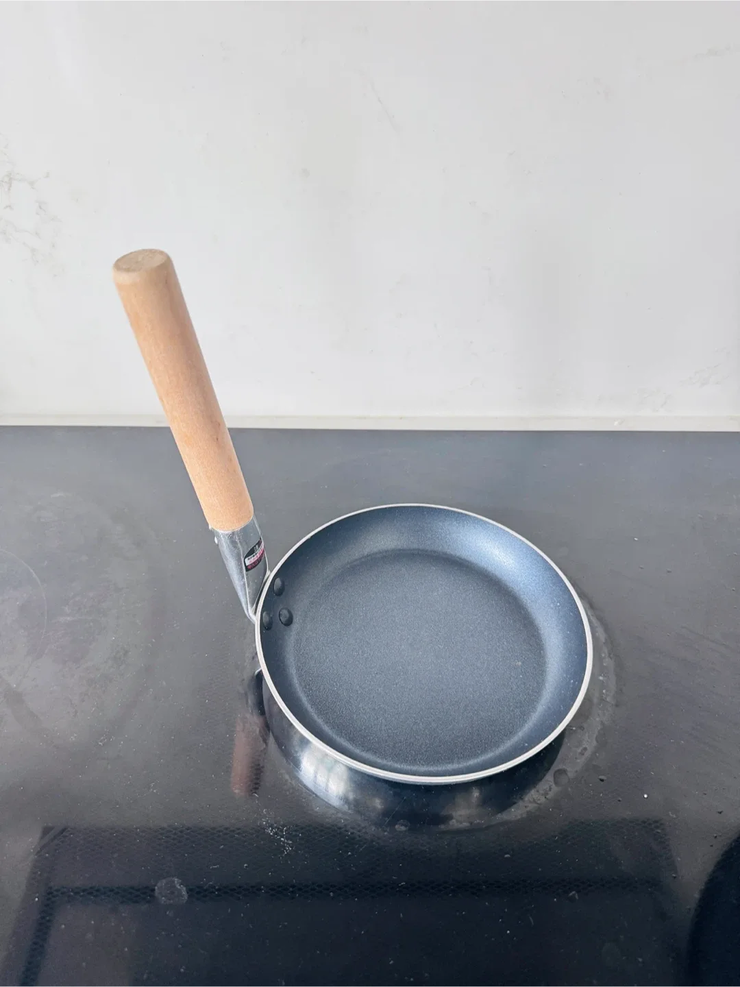 Brand New Japanese Tamagoyaki Egg Pan image indicator(4)