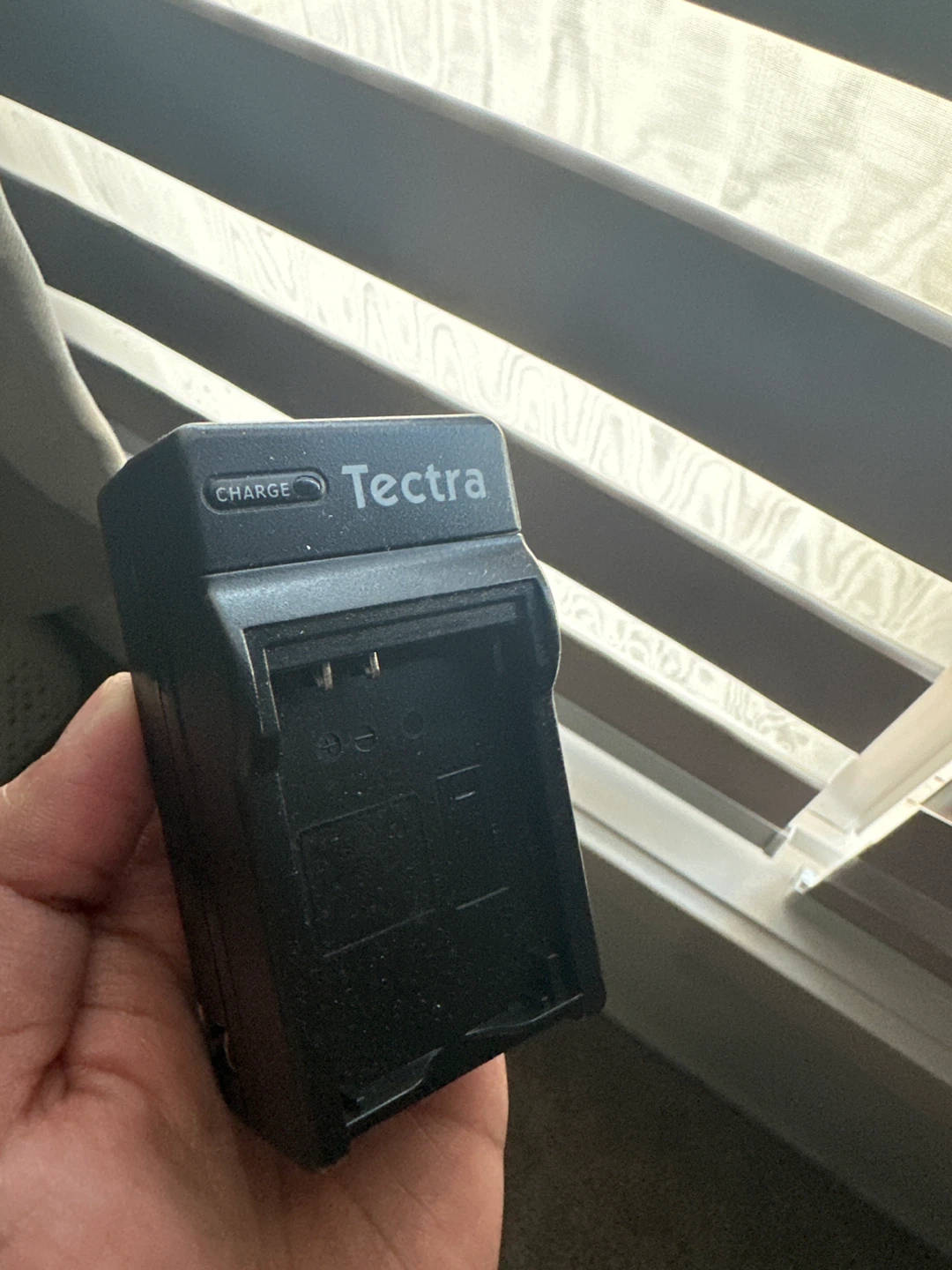 Tectra Battery Charger