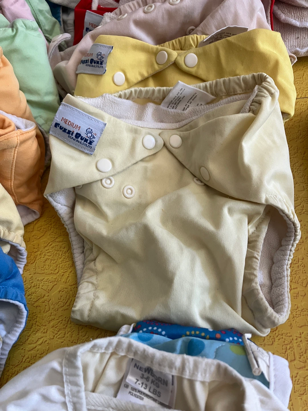 Lot of Cloth Diapers - Fuzzi Bunz, Bum Genius - photo 4