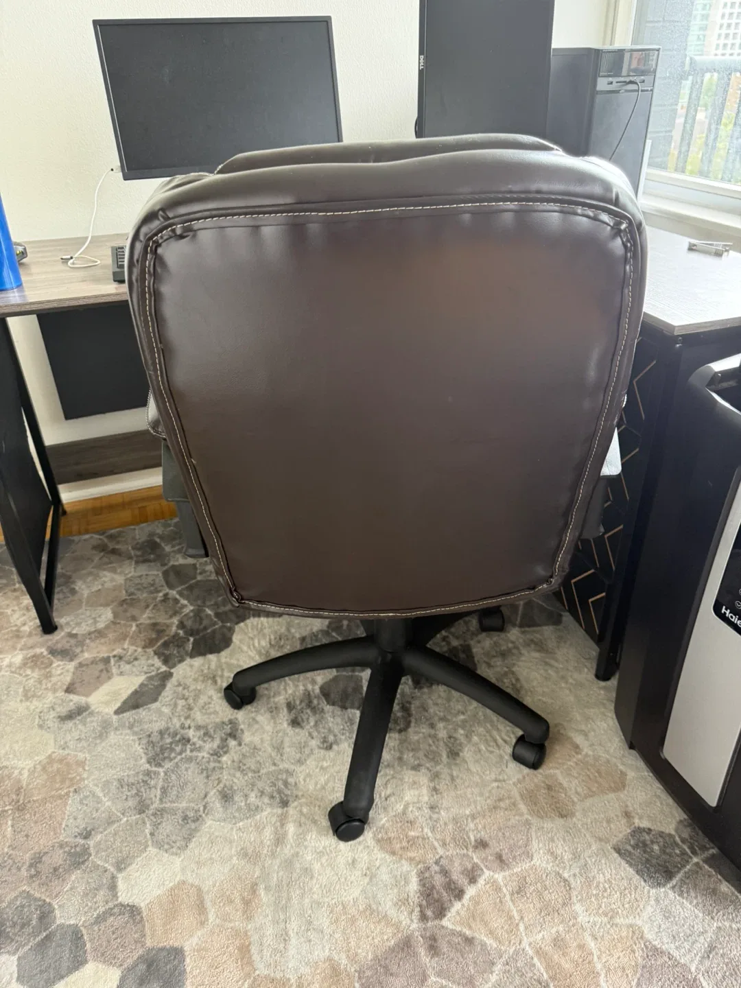 Brown Leather Office Chair image indicator(2)