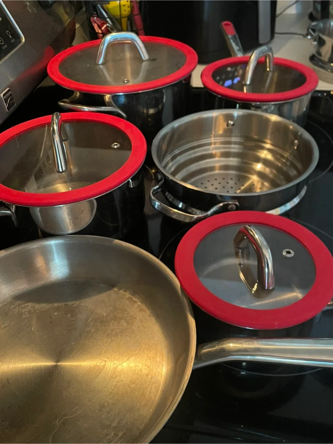 Lagostina 10 piece Stainless Steel Cookware Set image indicator(2)