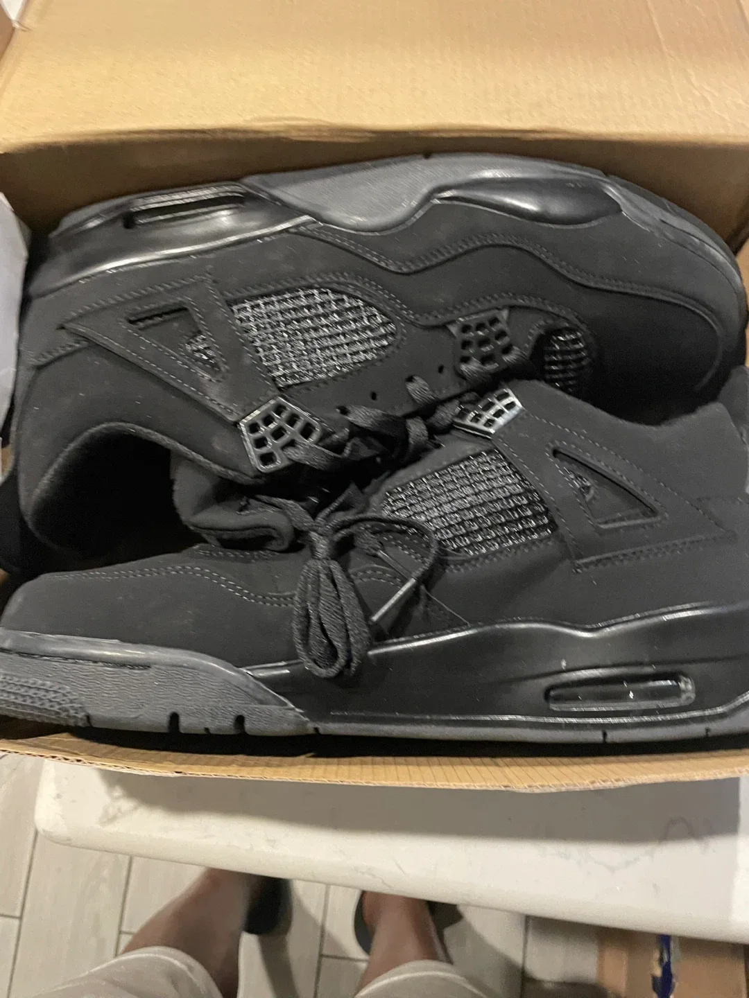 Air Jordan 4 Retro Black Cat Size 12 image indicator(3)