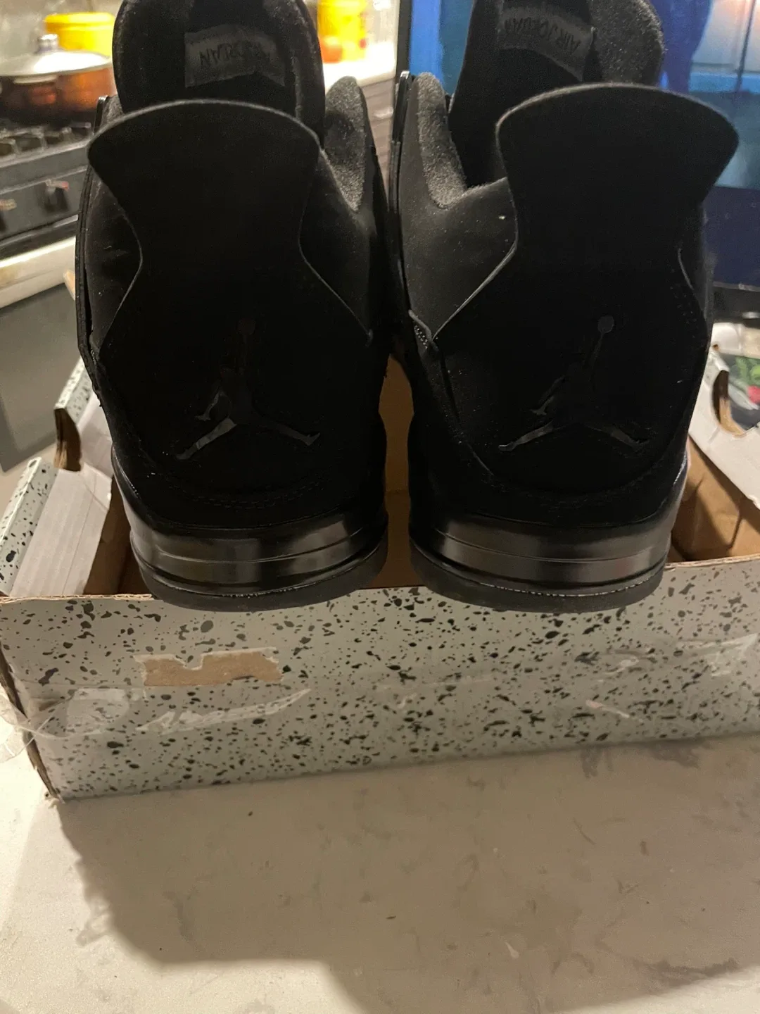 Air Jordan 4 Retro Black Cat Size 12 image indicator(4)