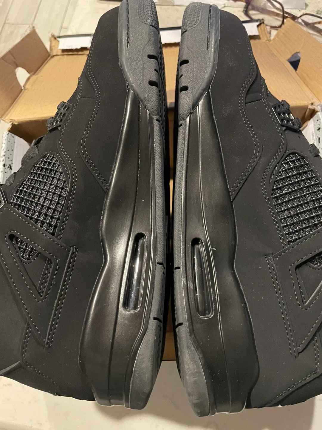 Air Jordan 4 Retro Black Cat Size 12 image indicator(7)