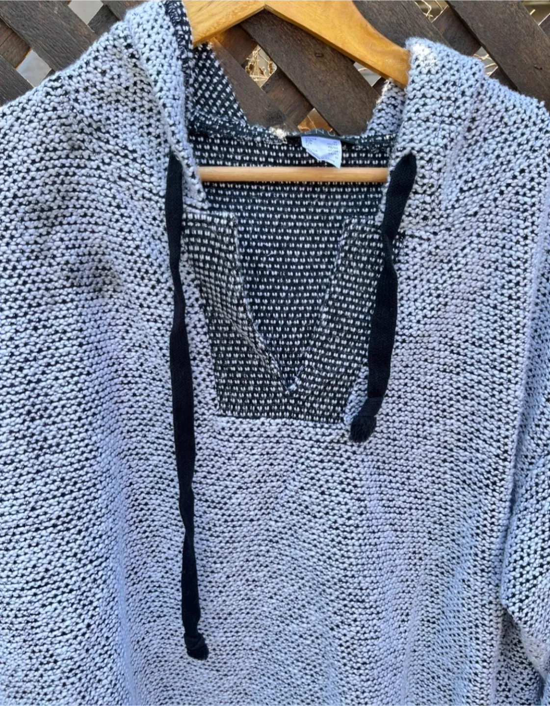 Venus Hoodie - Size M image indicator(2)