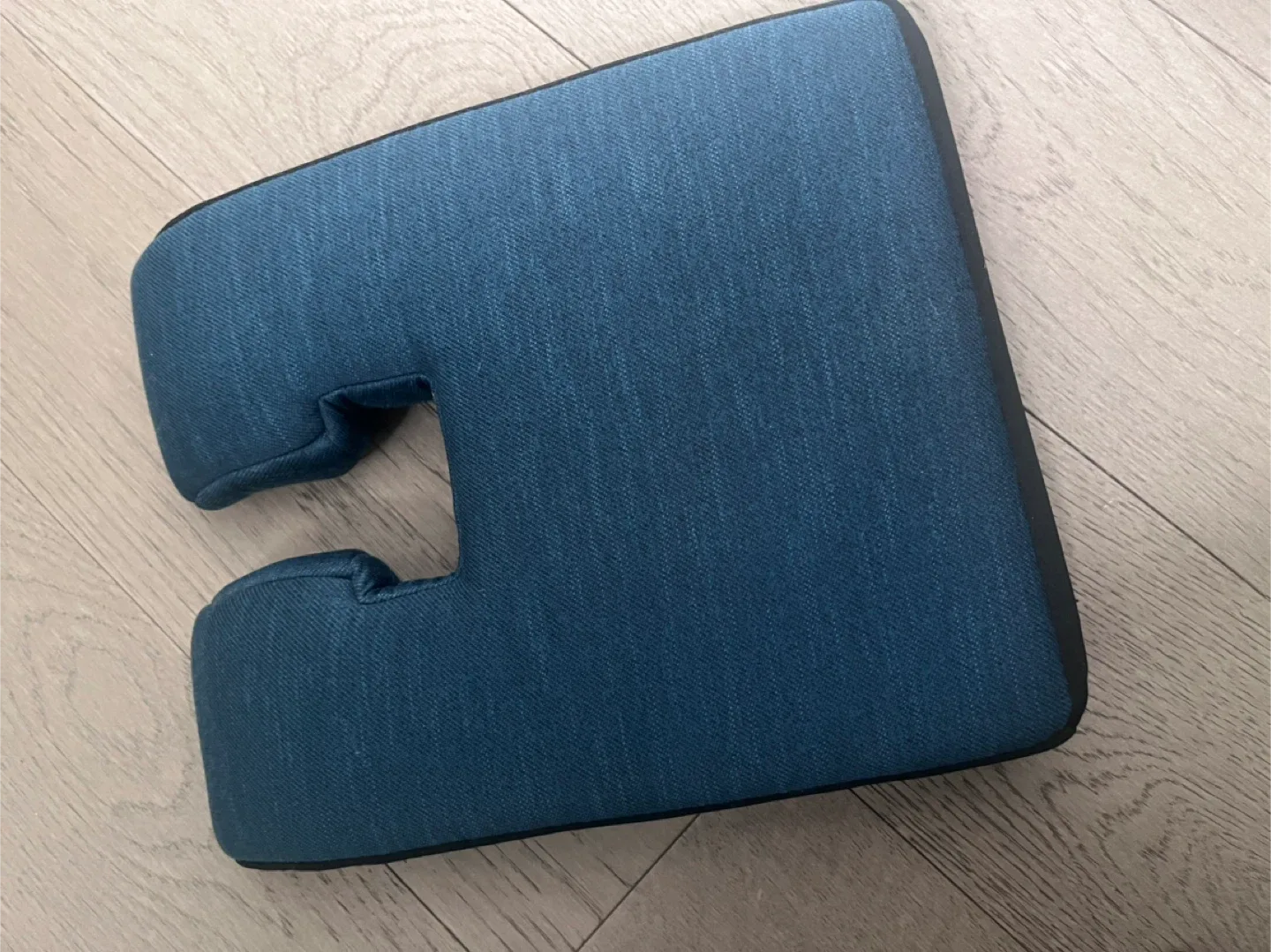 UPPAbaby Convertible Car Seat with all documentation - Lucca image indicator(6)