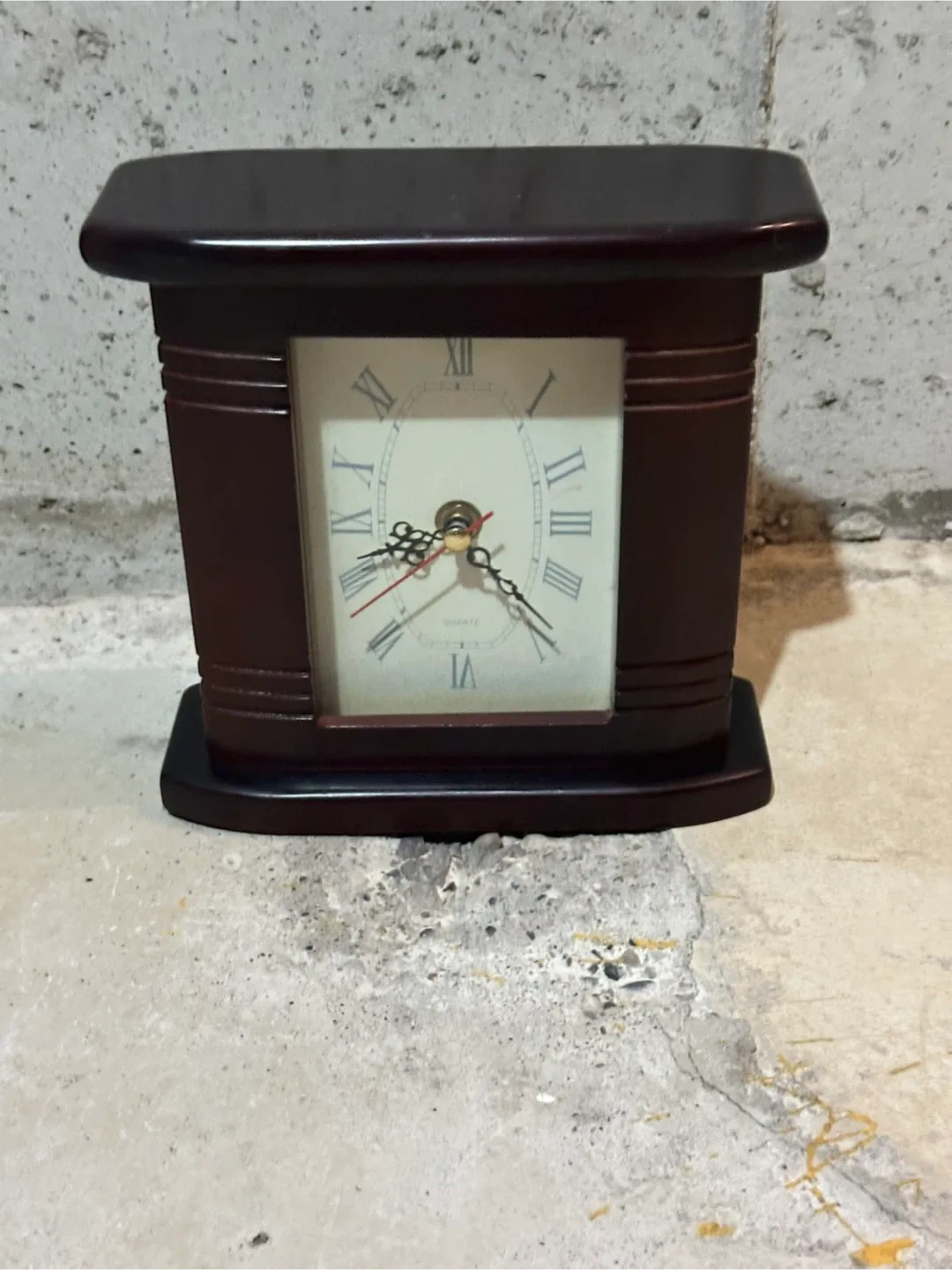 Wooden Table Clock thumbnail