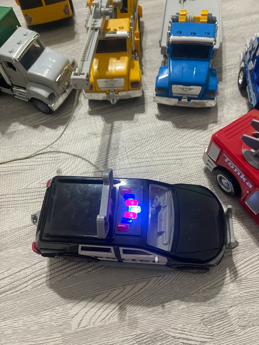 Indigo lights/sounds and functional Utility vehicles lot image indicator(8)