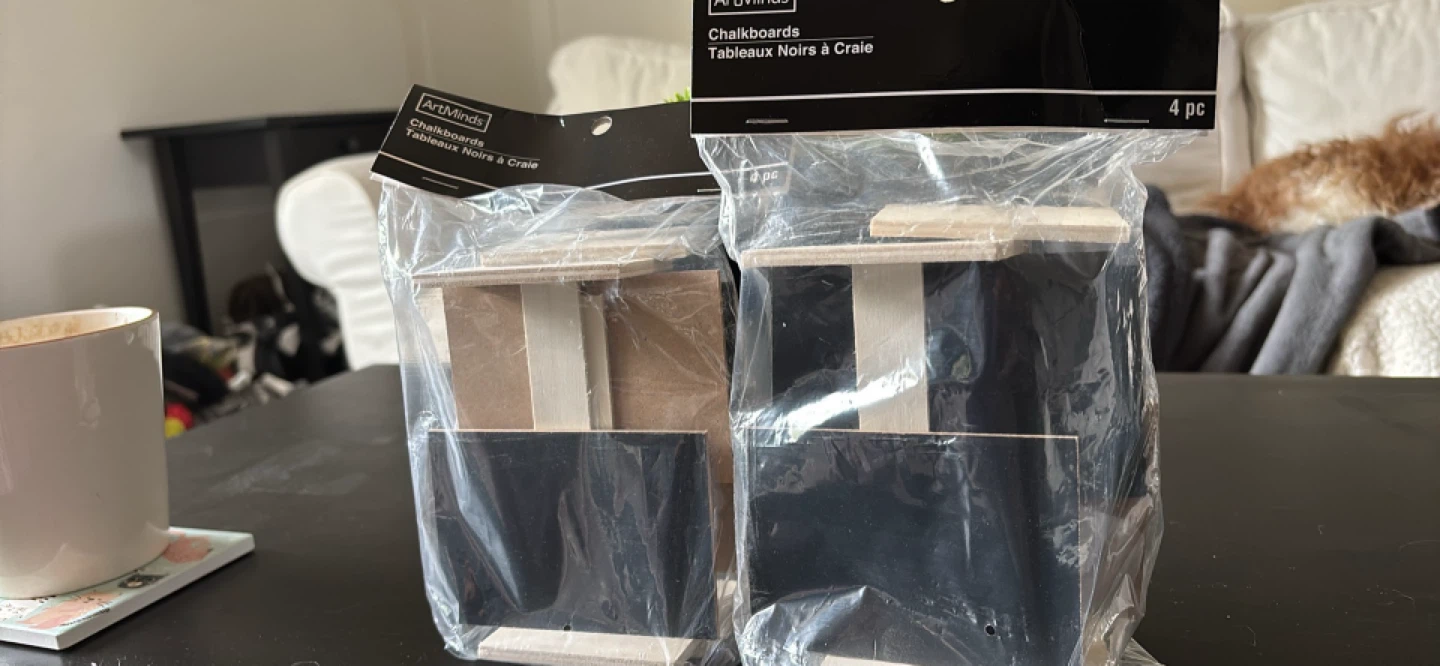 ArtMinds Chalkboards 4 pc - New in Package