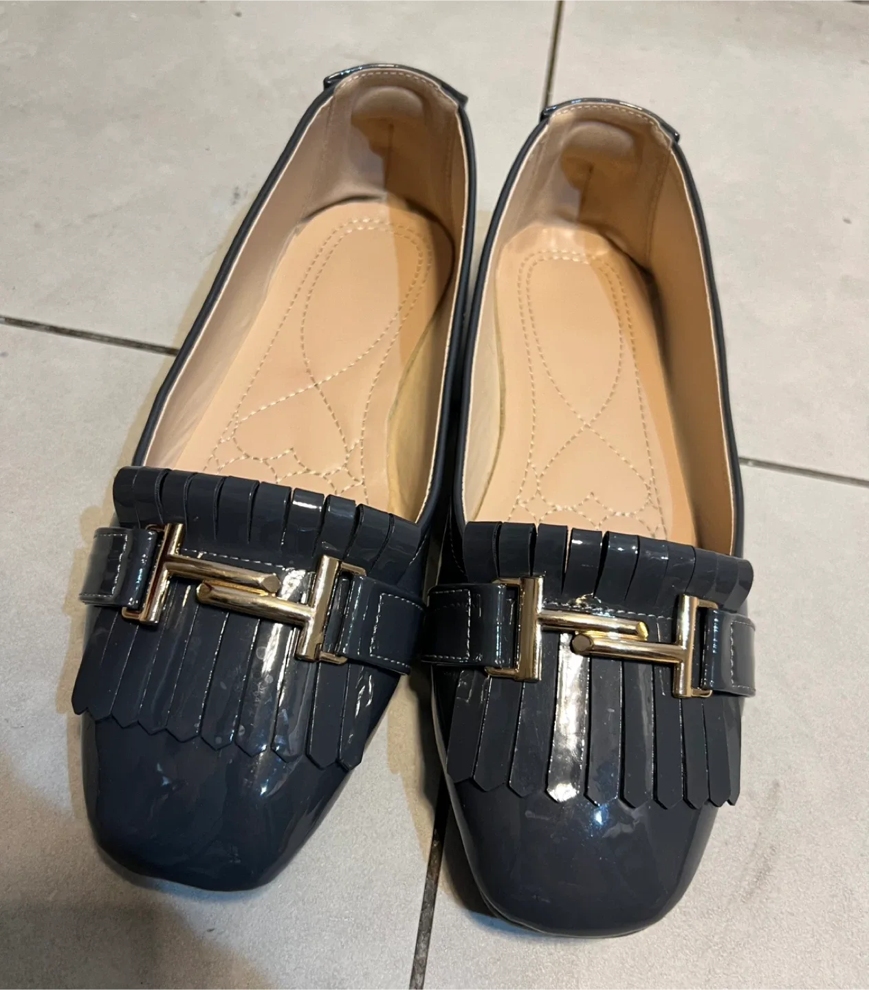 Grey Flats - Size 255 thumbnail