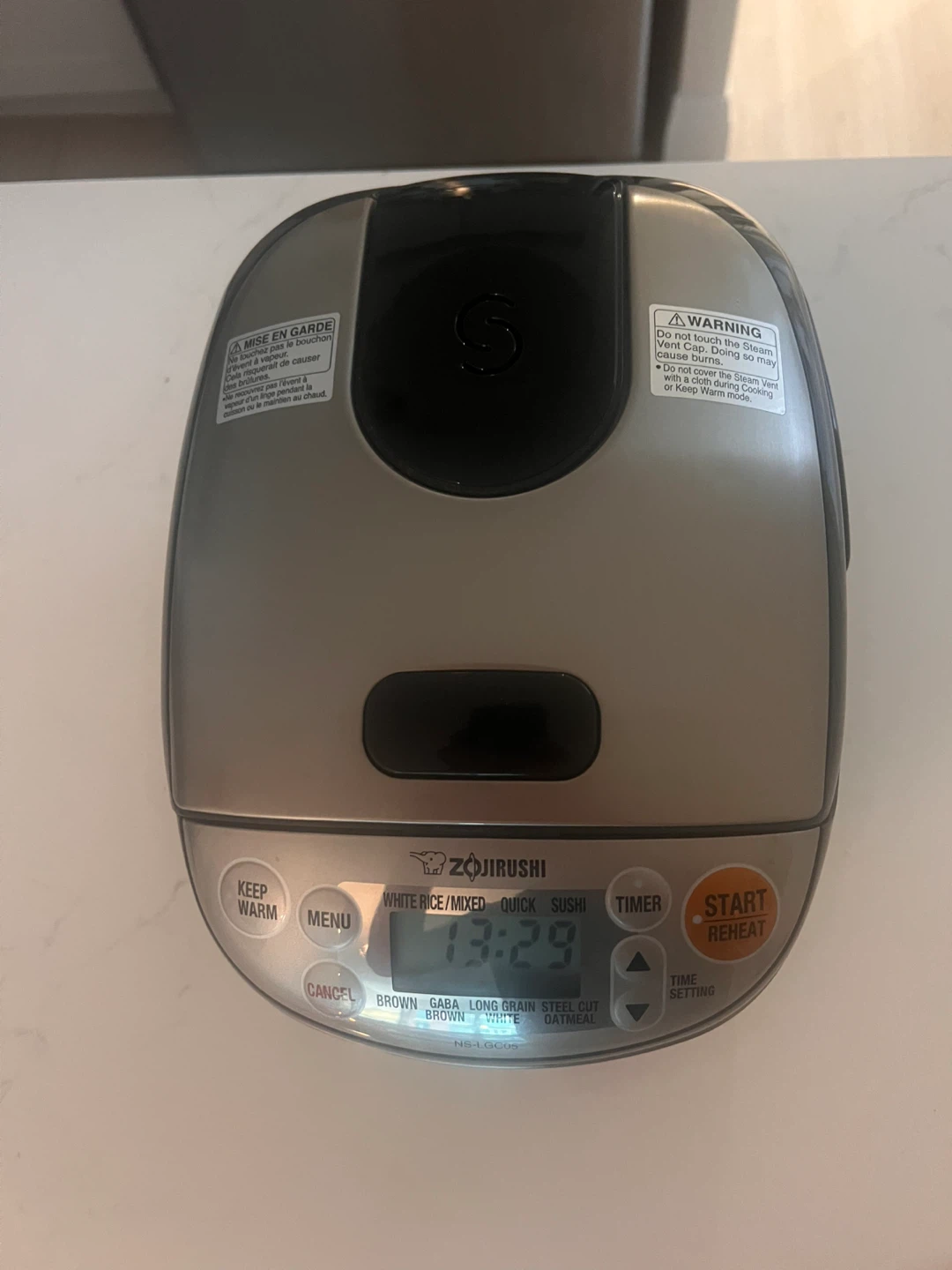 Zojirushi NS-LQC05 Rice Cooker - photo 2