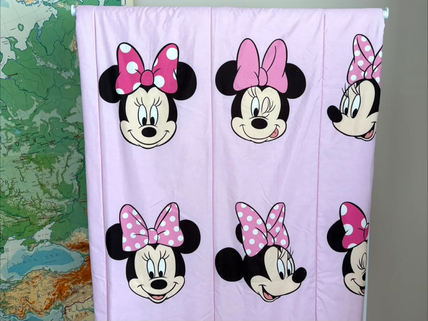 7 Pieces Full Size Minnie Mouse Pink Comforter Set image indicator(2)