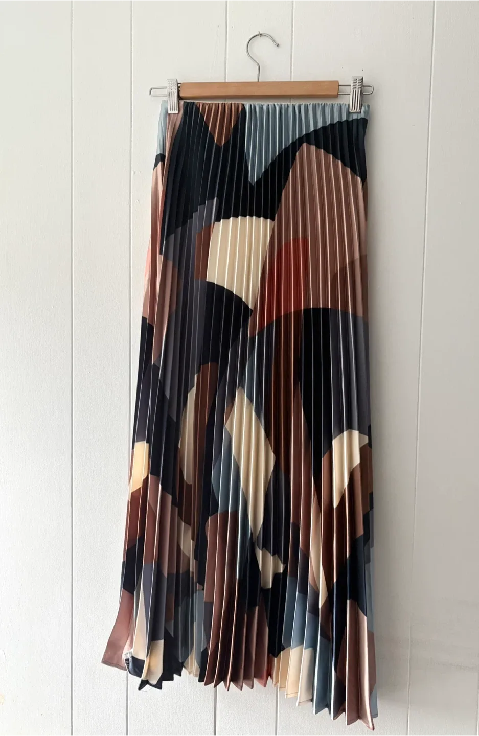 DynamitePleated Maxi Skirt (new with tag )‼️final sale ‼️ image indicator(5)