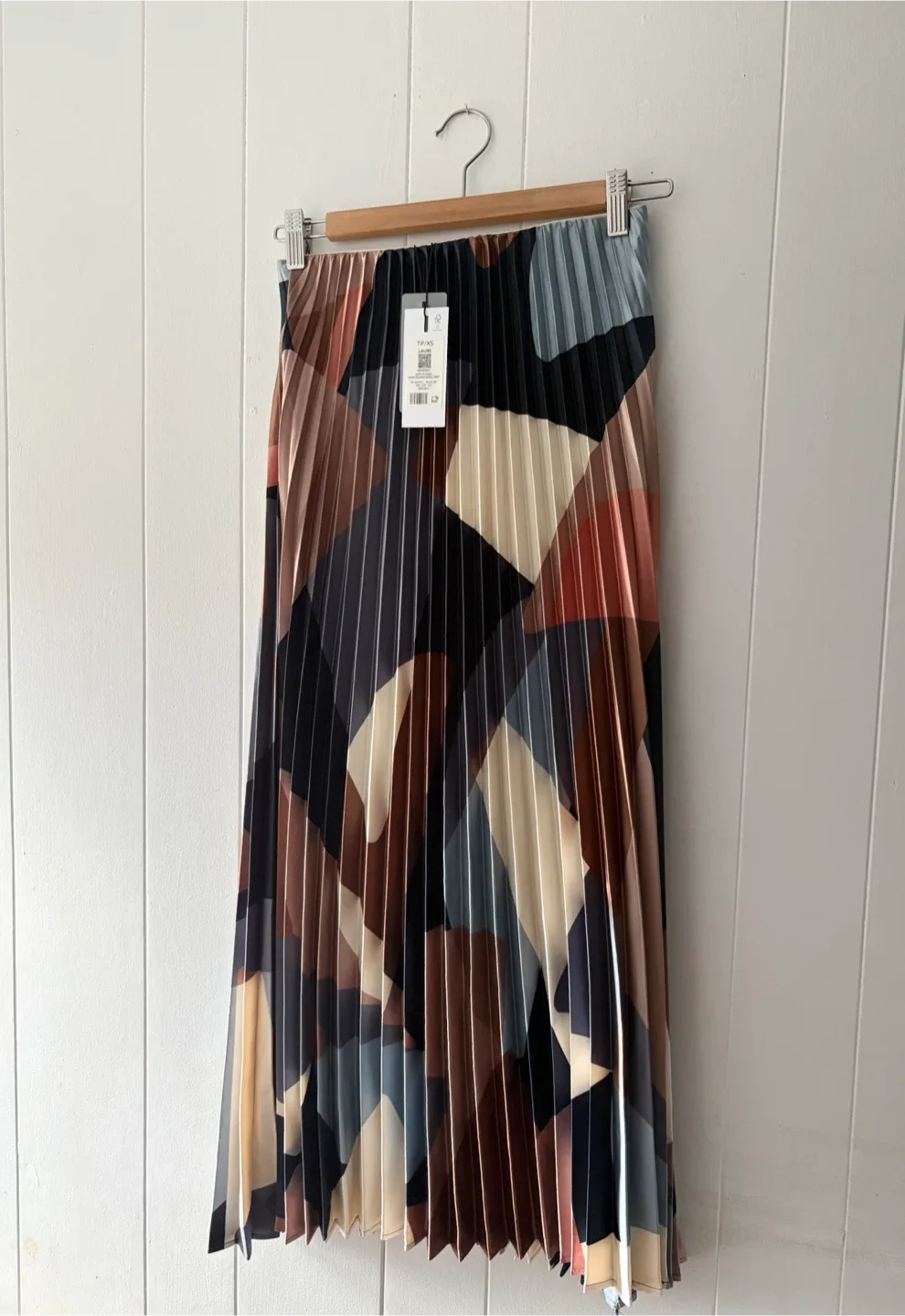 DynamitePleated Maxi Skirt (new with tag )‼️final sale ‼️ image indicator(2)
