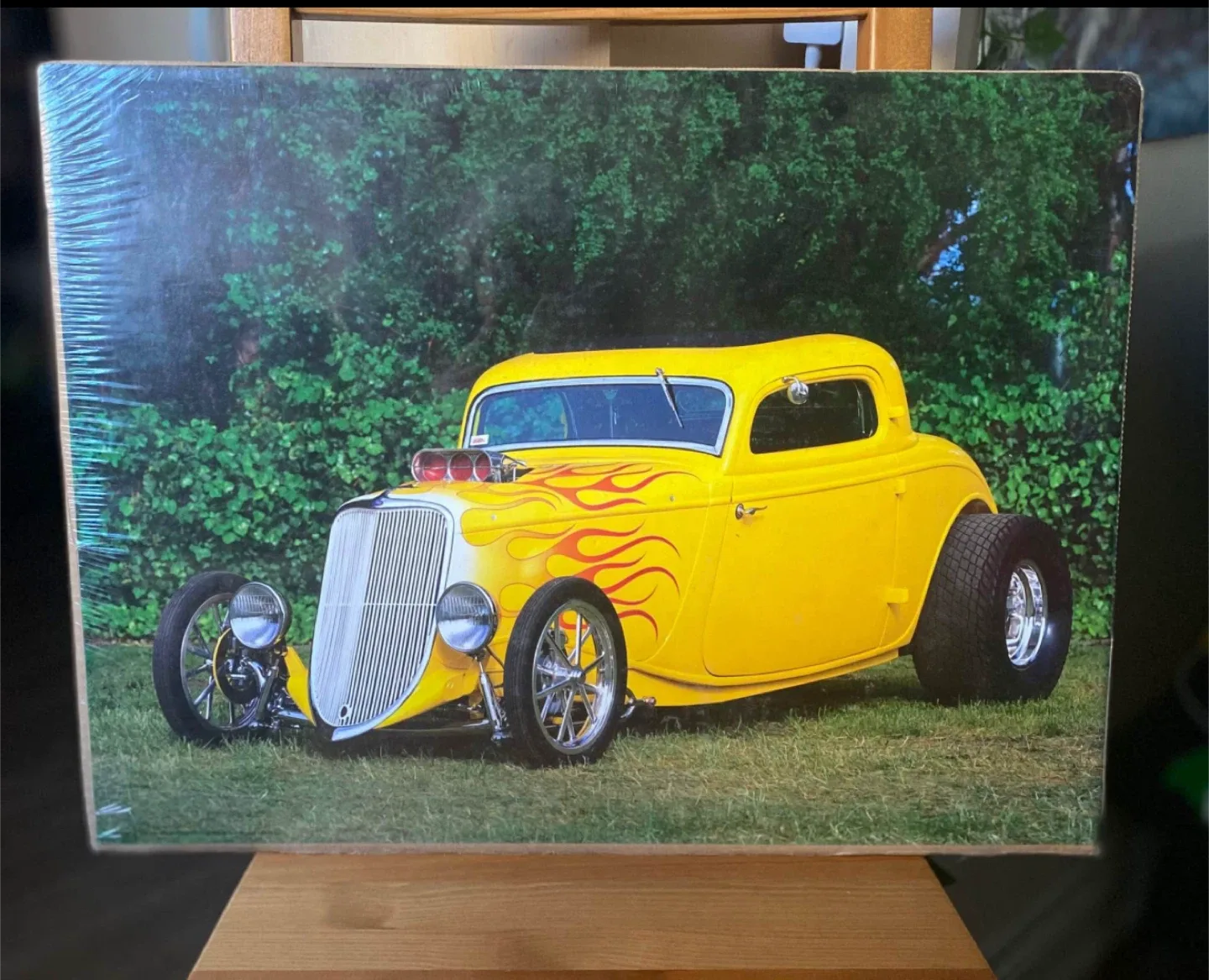 Decorative Enlarge Car Cardbord thumbnail