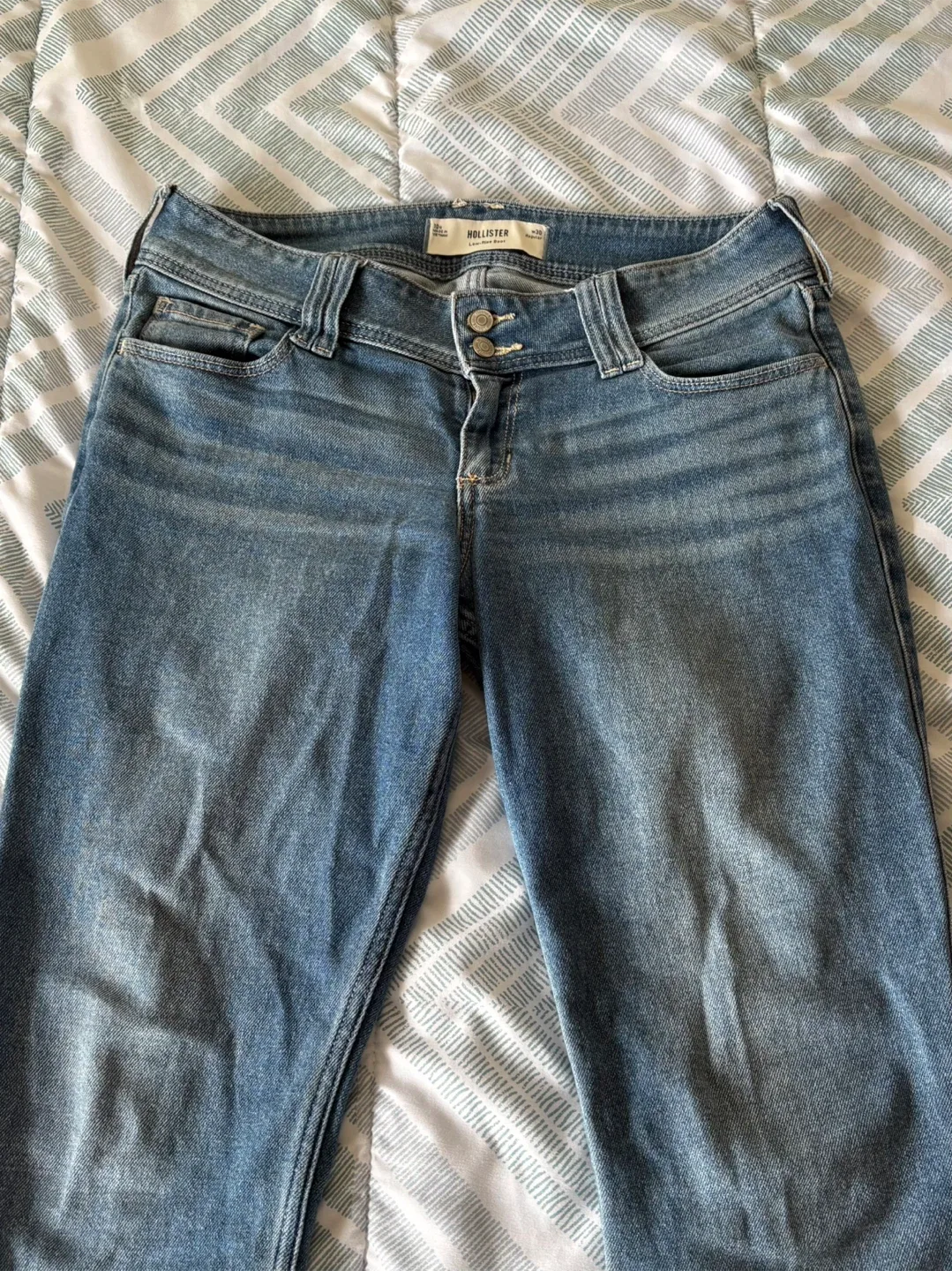 Hollister Low-Rise Medium Wash Embroidered Florals Bootcut Jeans thumbnail