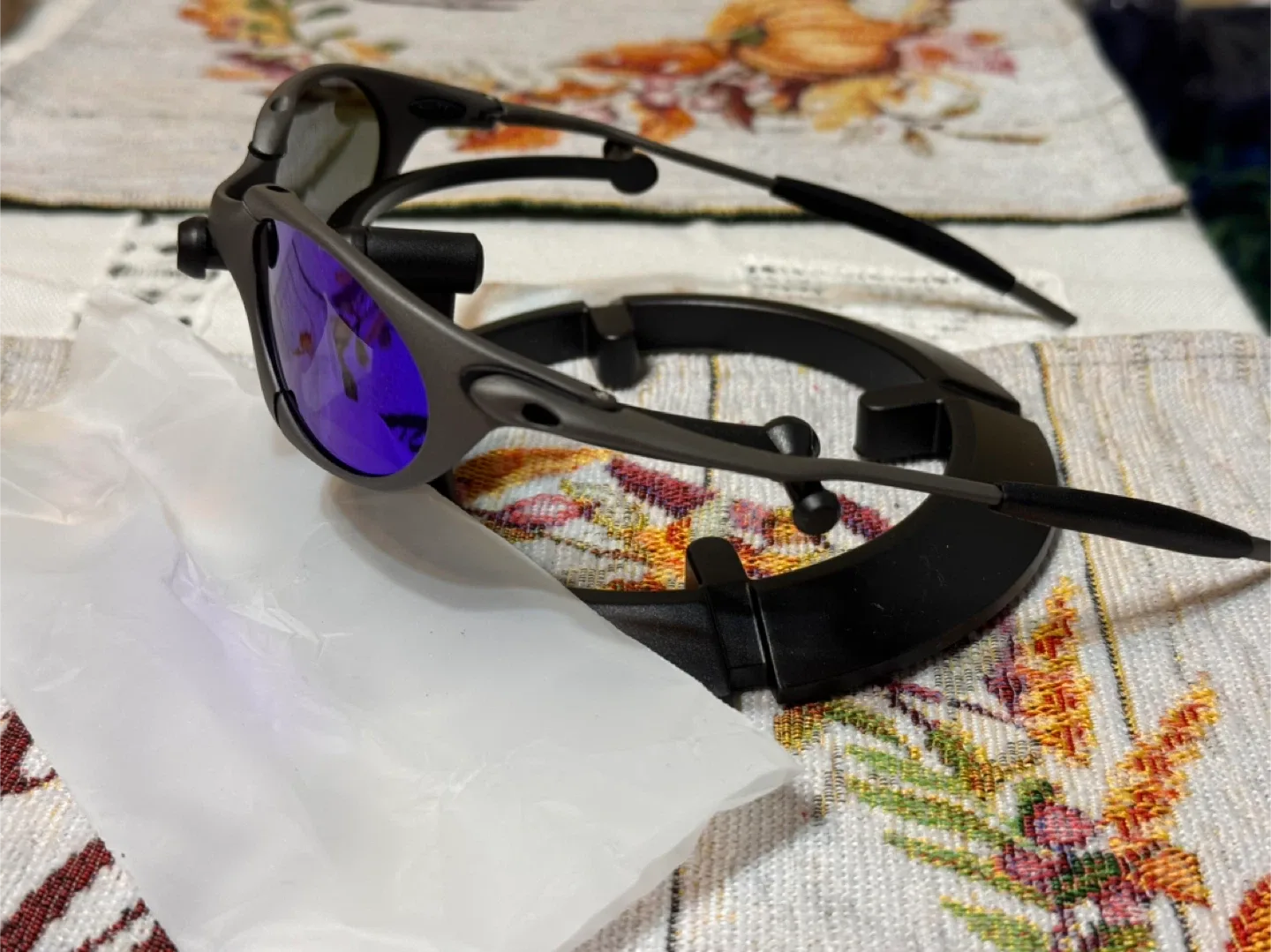 Sunglasses metal frame polaraized lenses image indicator(2)