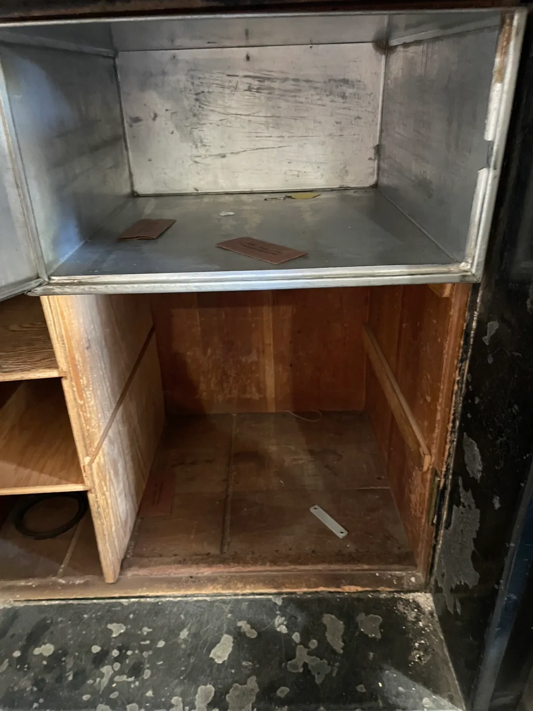 Antique Safe - Heavy Duty image indicator(4)