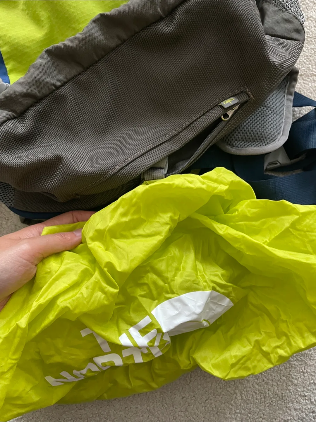 The North Face Venture Backpack image indicator(5)