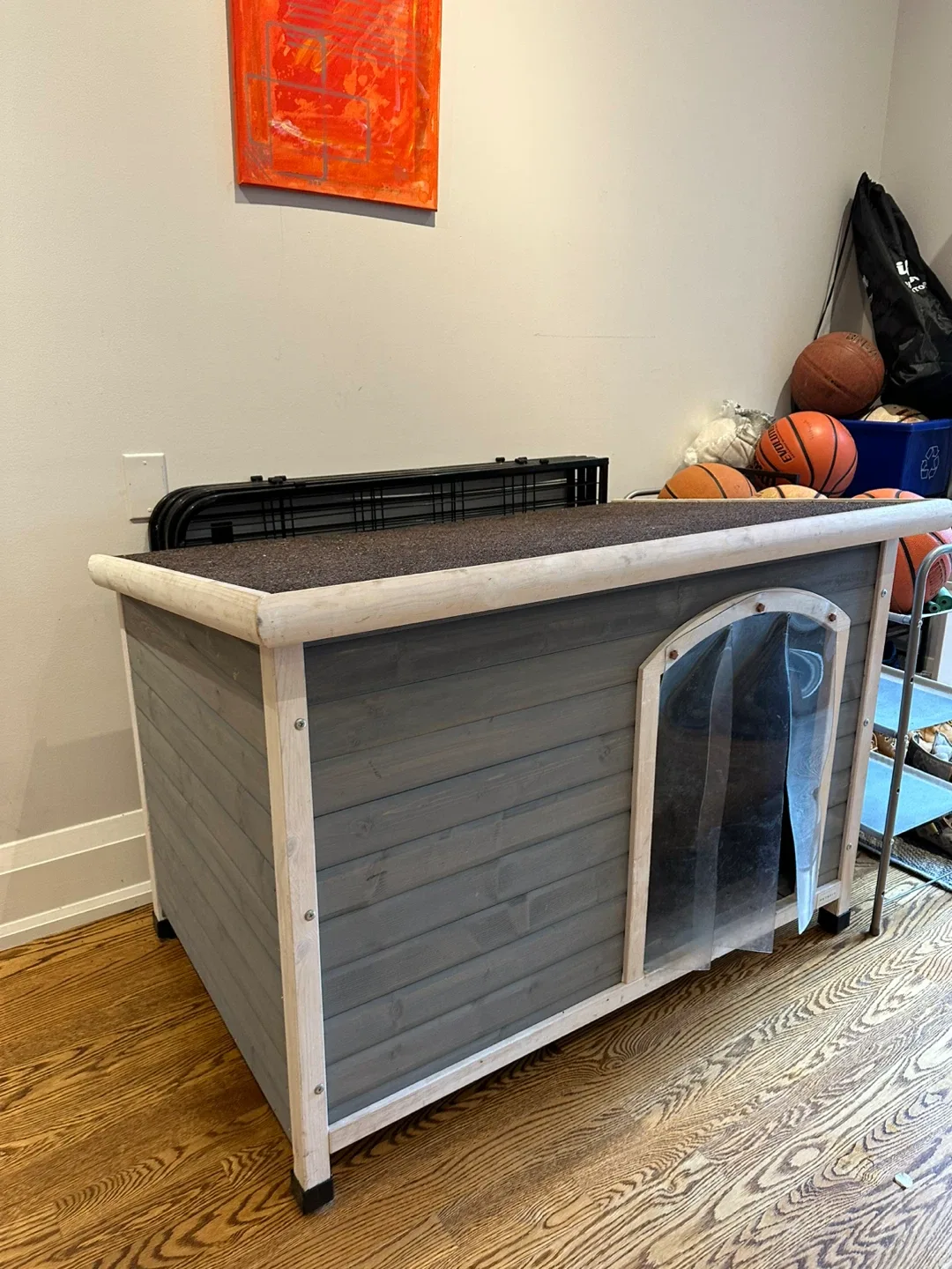 Wood Dog House - Grey Wood image indicator(3)