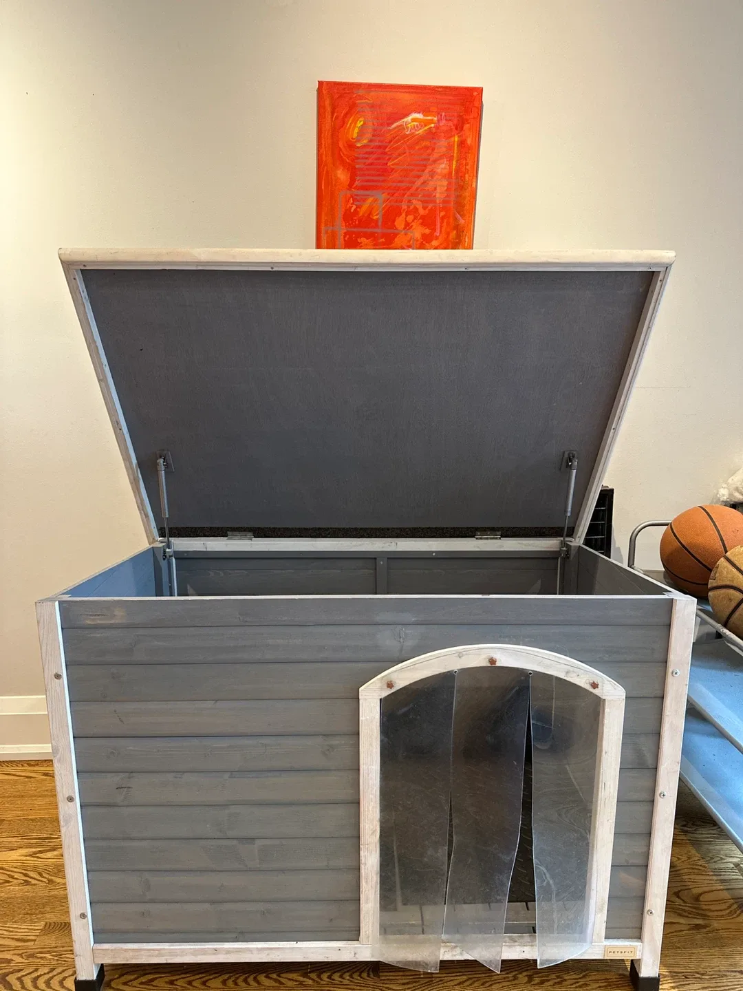 Wood Dog House - Grey Wood image indicator(8)