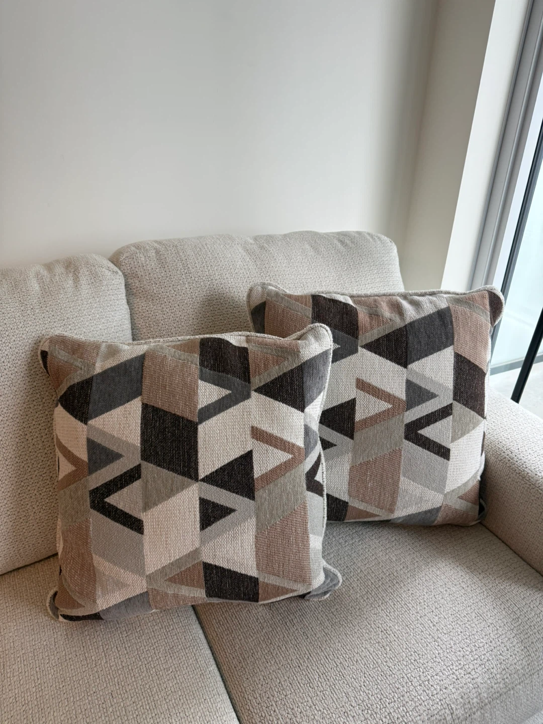 Reversible Throw Pillows - Set of 2 - photo 2