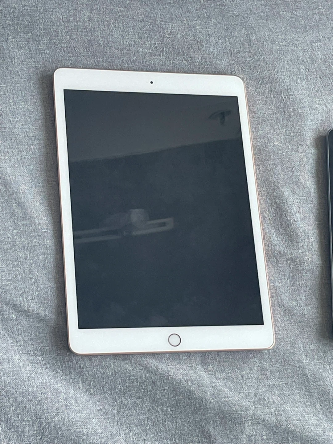 iPad 7th Gen - 32GB - Rose Gold