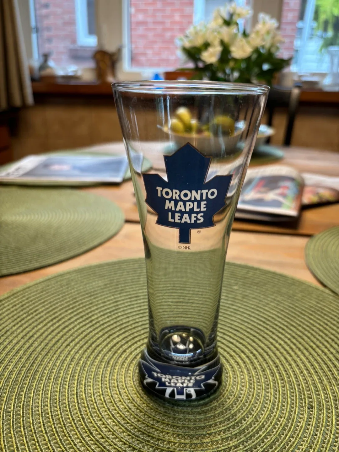 Toronto Maple Leafs Pint Glass !