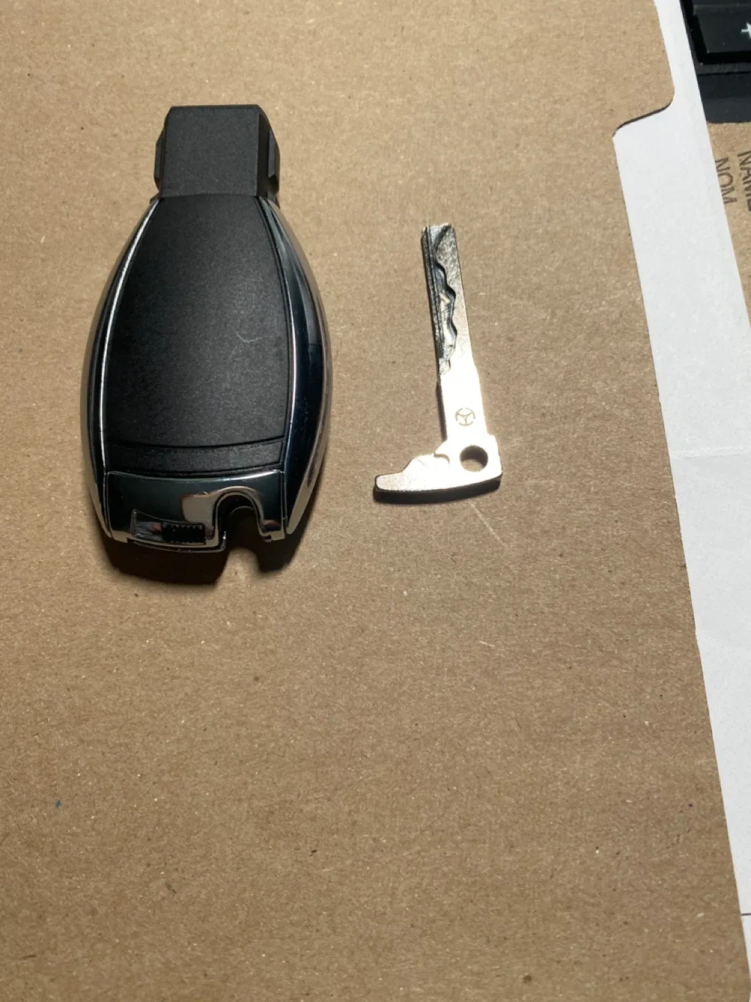 Mercedes-Benz Car Key image indicator(2)