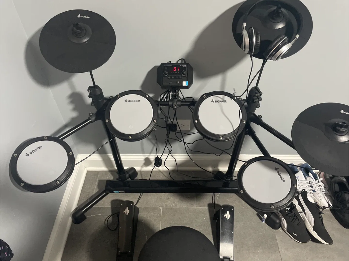 Donner Electronic Drum Set w/ Drumsticks image indicator(5)
