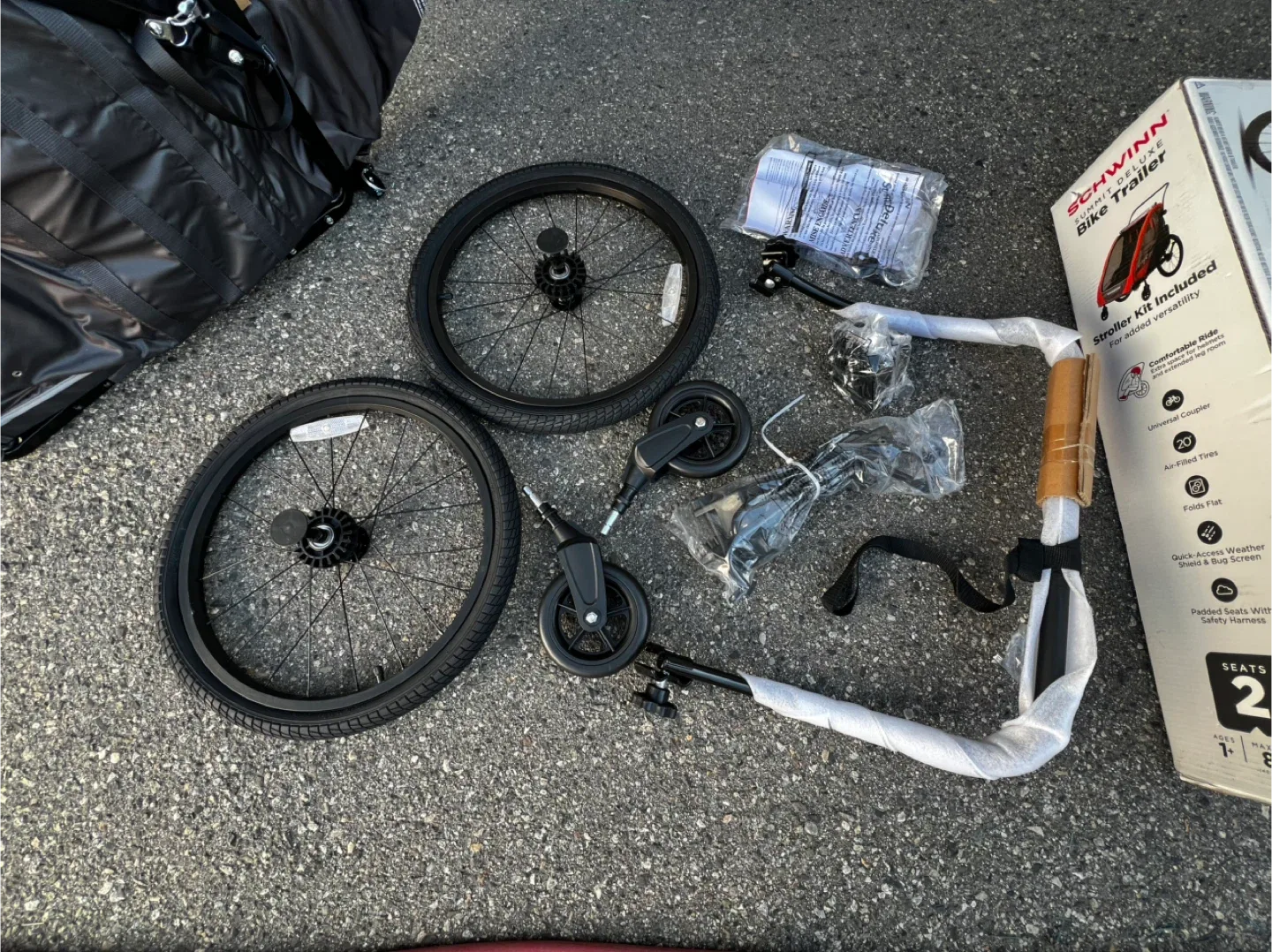 NEW Schwinn Summit Deluxe Bike Trailer - Stroller Kit Included image indicator(6)