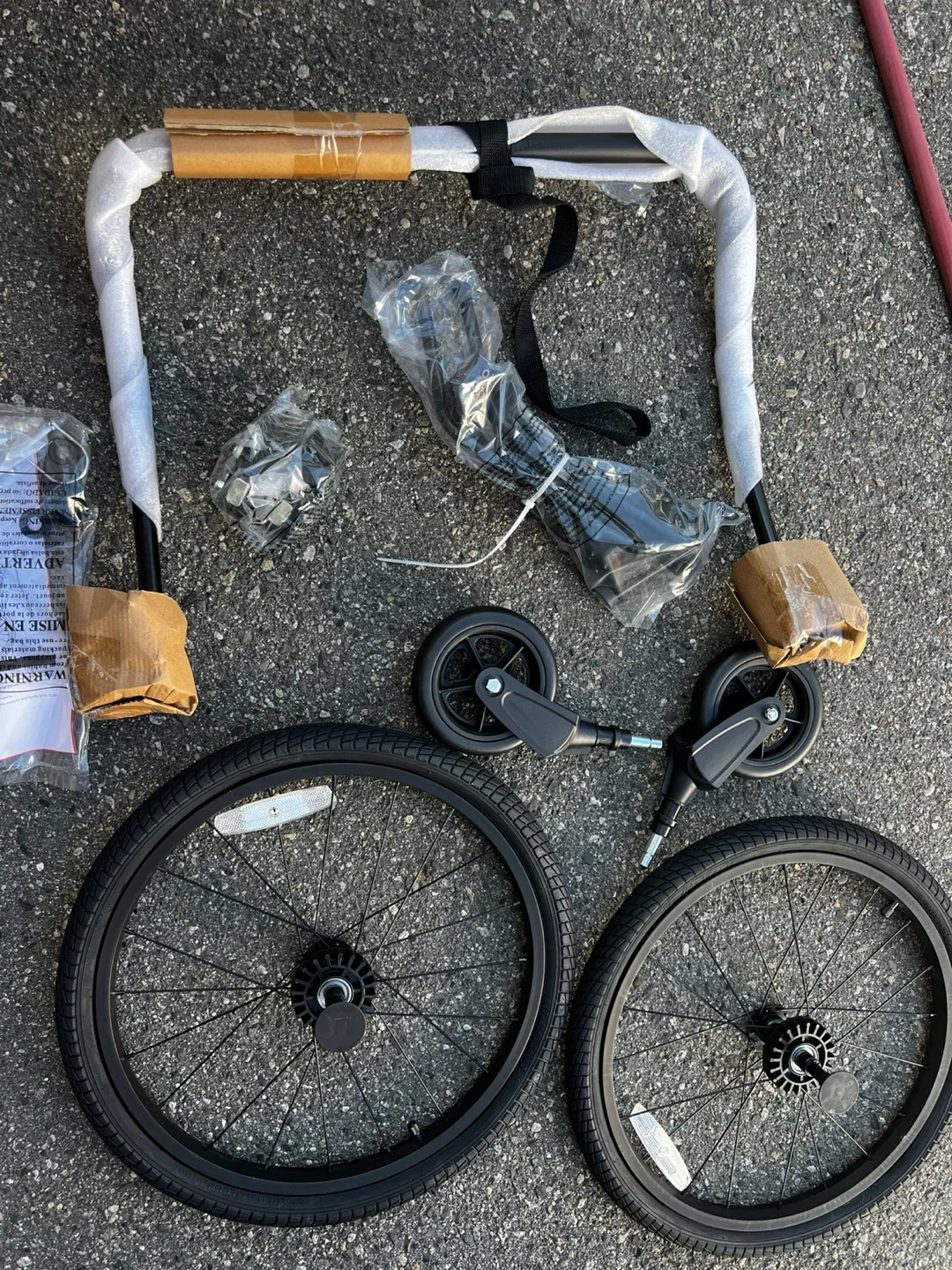 NEW Schwinn Summit Deluxe Bike Trailer - Stroller Kit Included image indicator(8)