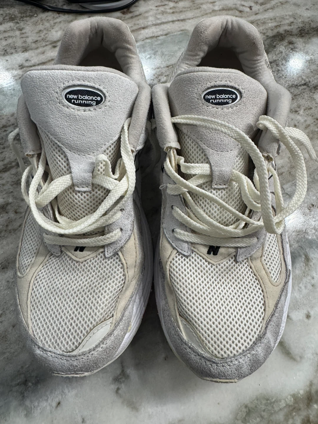 New Balance 2002R Sneakers
