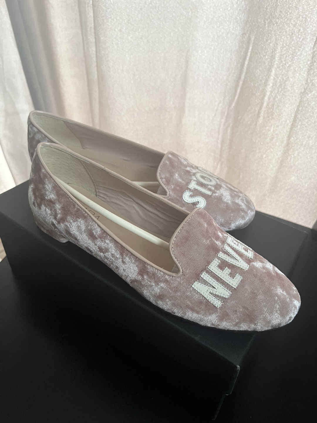Chiara Ferragni “Never Stop” Velvet Loafers Size 37 - photo 2