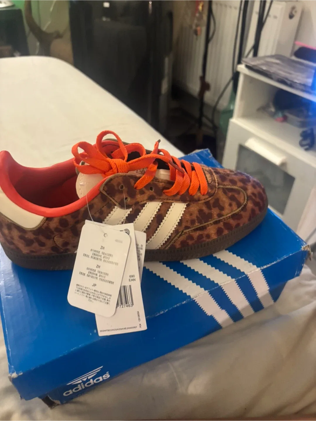 Adidas Samba Leopard Print 7.5 image indicator(2)