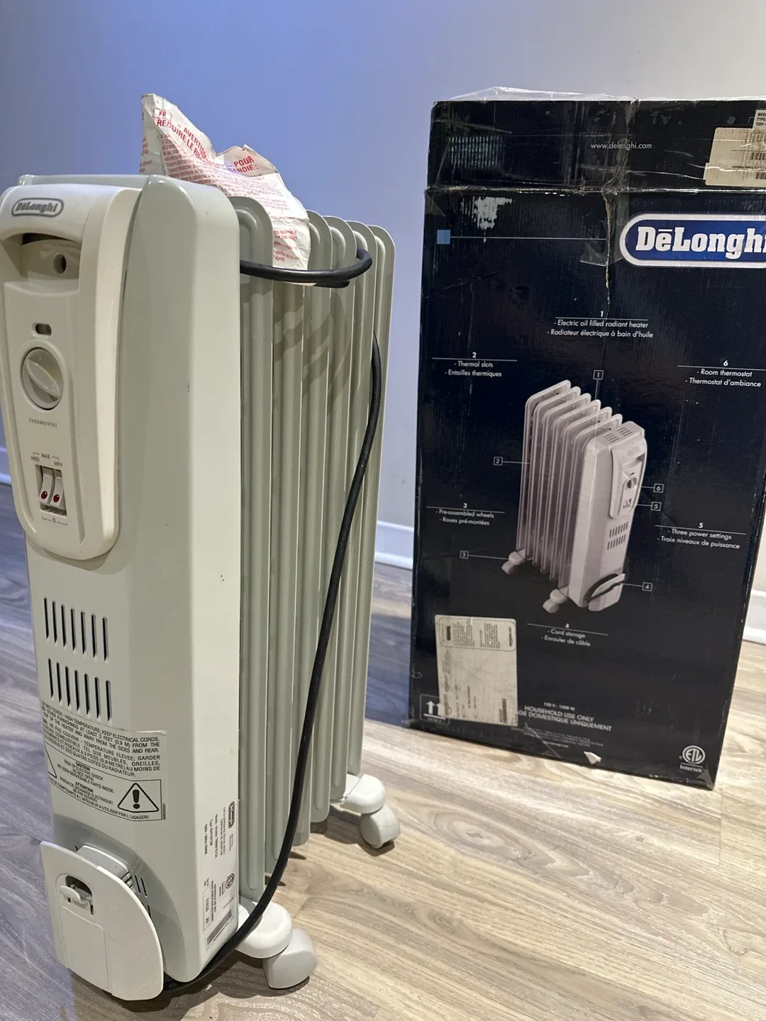 DeLonghi Electric Oil Filled Radiator Heater image indicator(4)