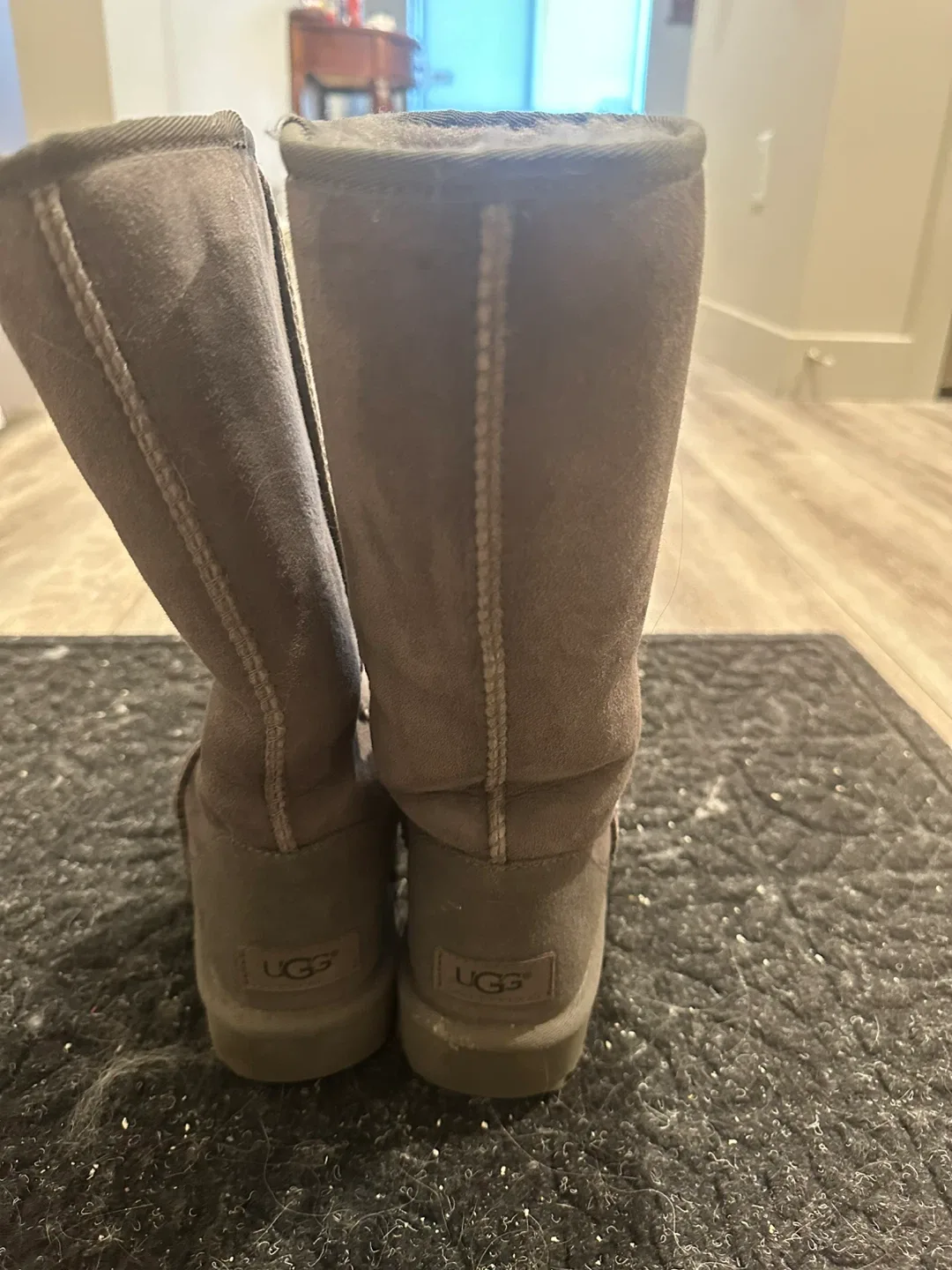 Classic Tall UGG (Grey) image indicator(3)
