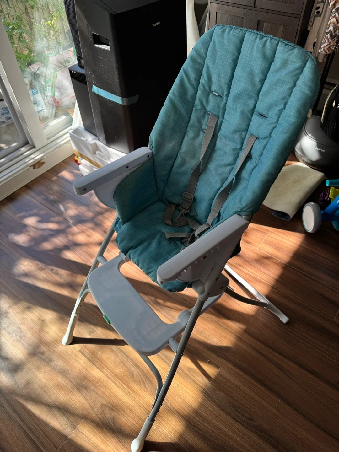 High Chair - Teal image indicator(4)