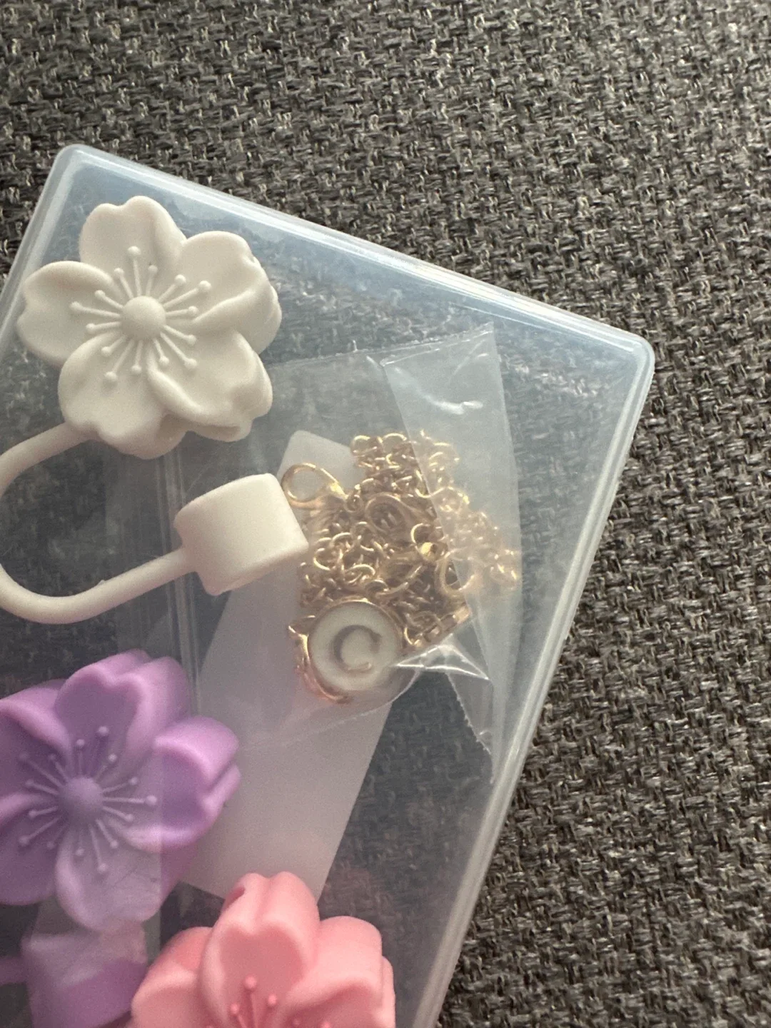 Stanley Straw Covers Caps, 3 Pack (C) image indicator(3)