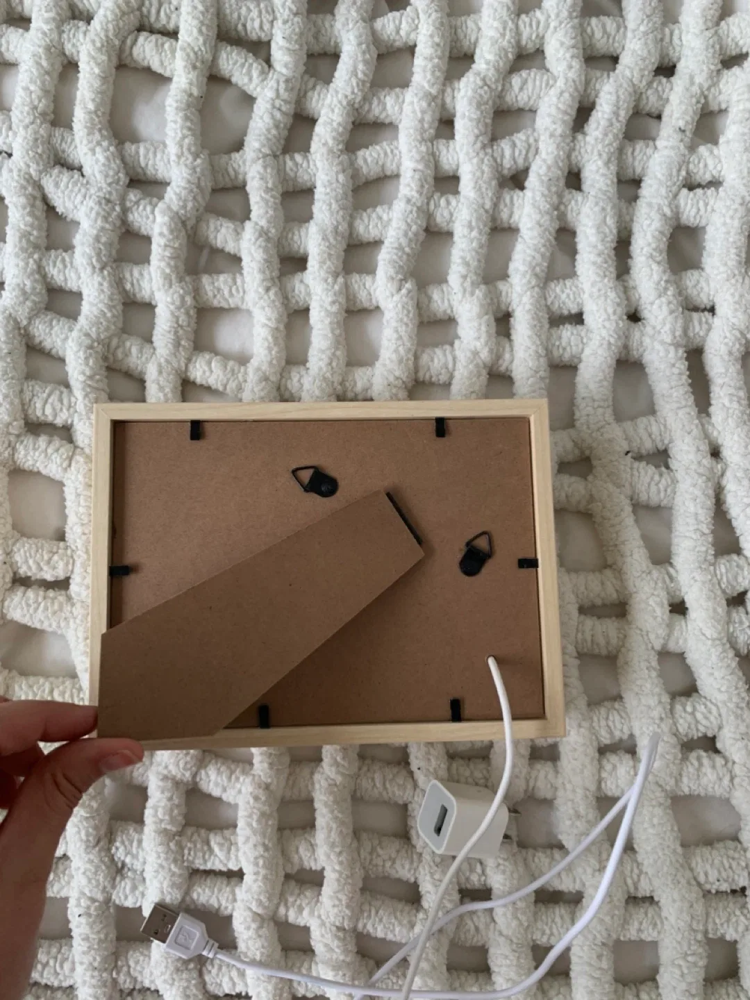 New Digital Photo Frame with USB Charger image indicator(2)