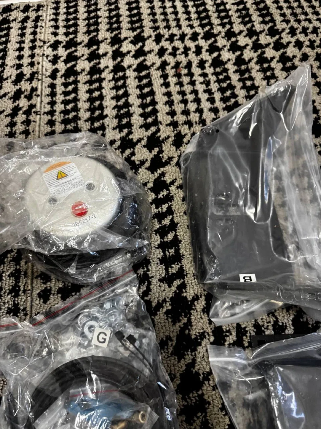 DEEAGLE Air Bags Suspension Kit – Brand New image indicator(2)