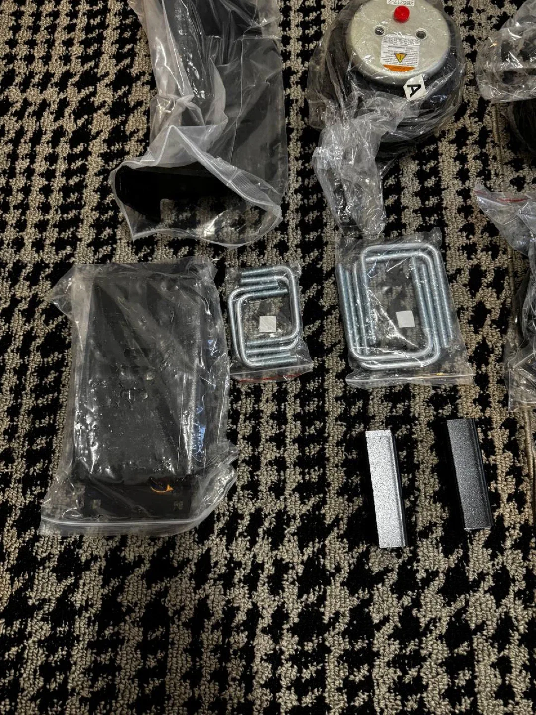 DEEAGLE Air Bags Suspension Kit – Brand New image indicator(5)