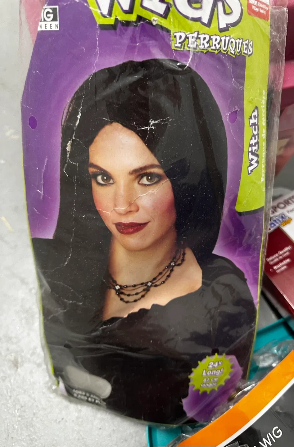 Costume wig -Long black hair thumbnail
