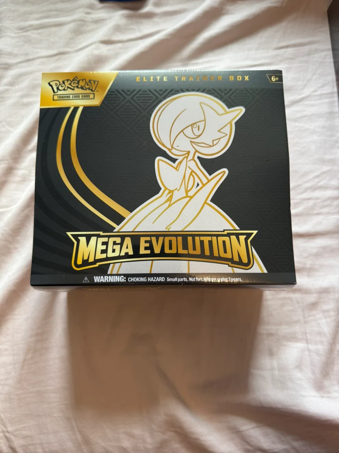 Pokemon TCG Elite Trainer Box Mega Evolution Lucario/ Gardevoir image indicator(3)