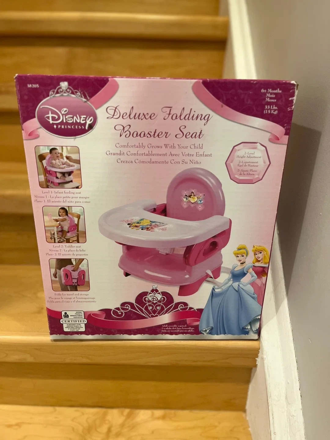 Disney Princess Deluxe Folding Booster Seat (6+ Months) thumbnail
