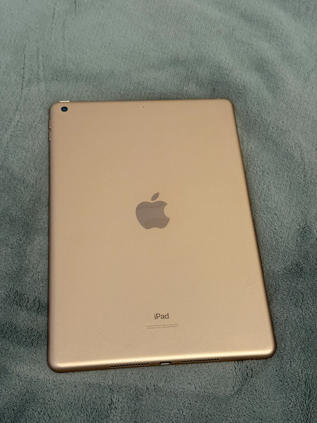 iPad 7th Gen 10.2” Wi-Fi (Model A2197) Color: Gold 128GB - photo 2