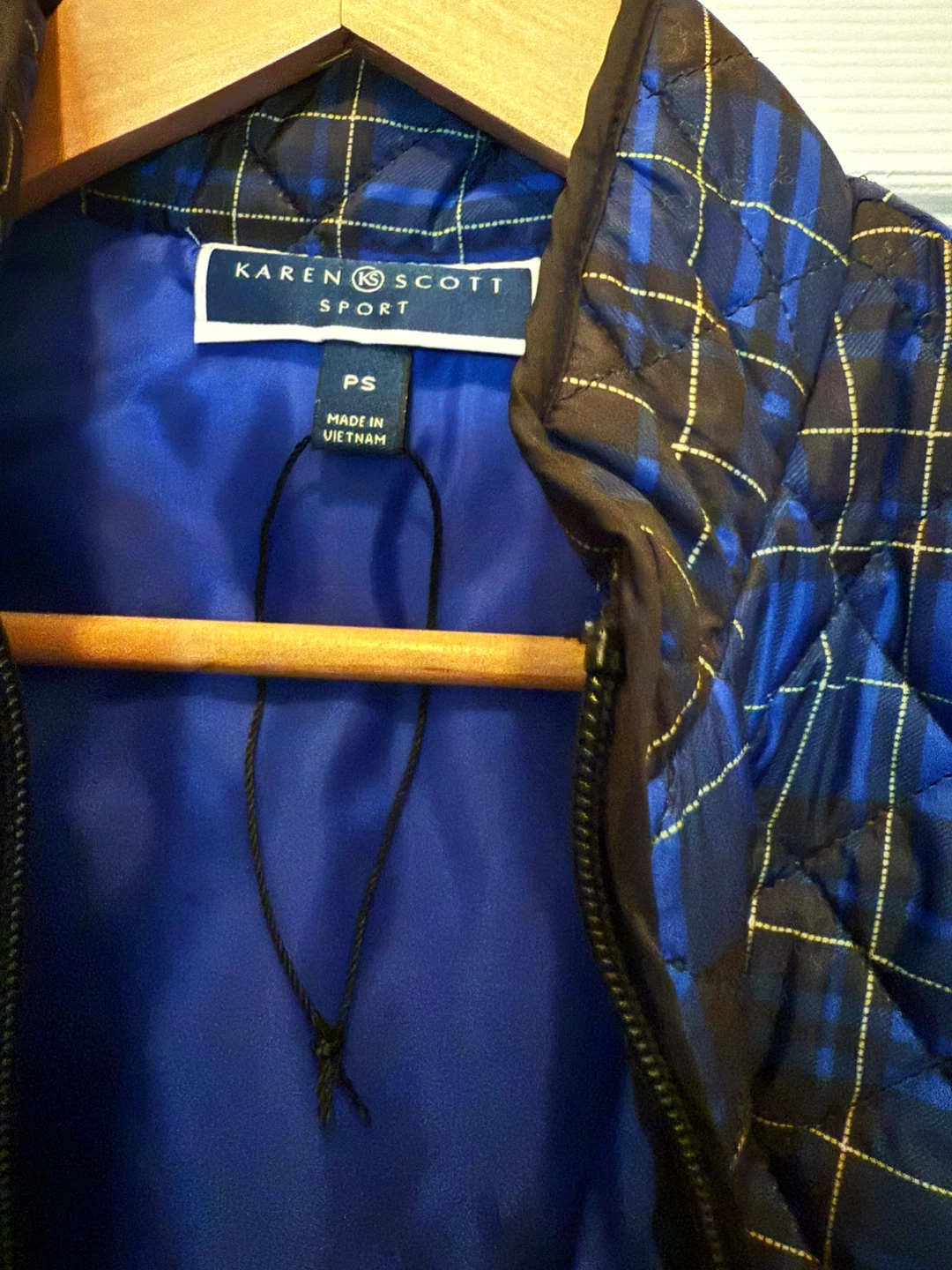 Karen Scott Sport Vest - Size PS - photo 3